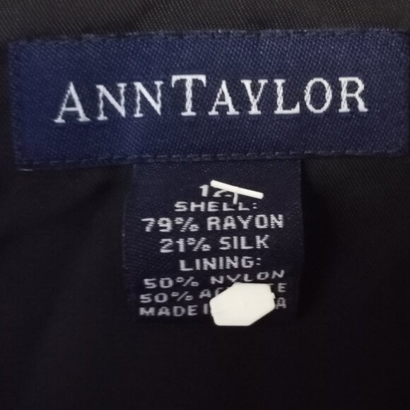 'Ann Taylor' Solid Black Velvet Vee neckline L/S Top Size 12 EUC *Flawless - Picture 3 of 6